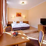 Hotel Am Alten Hafen 3*