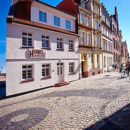 Am Alten Hafen Wißmar