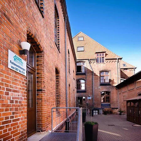 Am Alten Hafen Wißmar