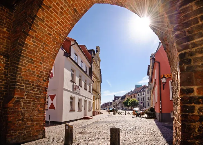 Hotel Am Alten Hafen 3*