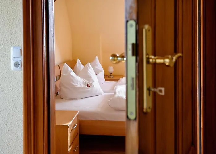 Hotel Am Alten Hafen 3*